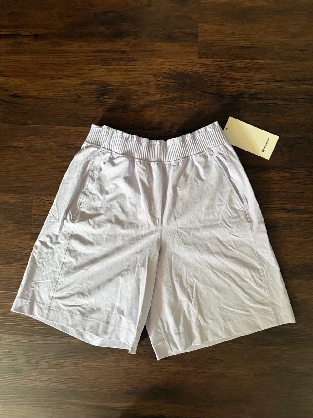 Lululemon Stretch Woven Ruffle Waist High-Rise Short 9”